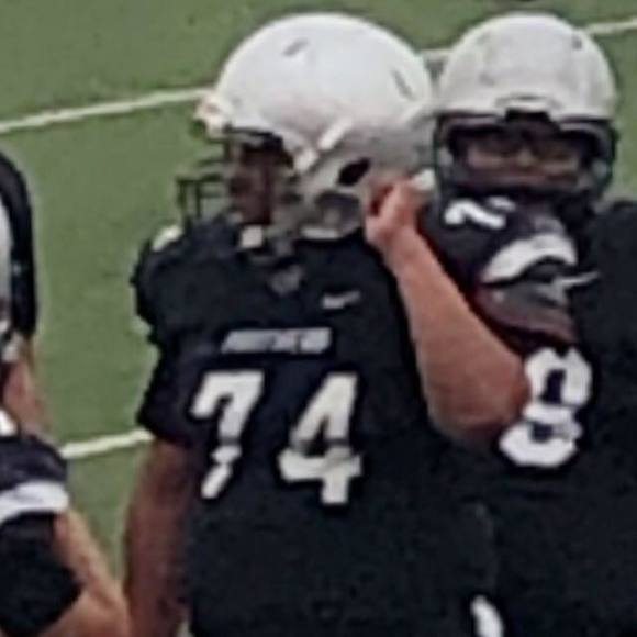 Meet your Posher, Luis - Picture 1 of 1